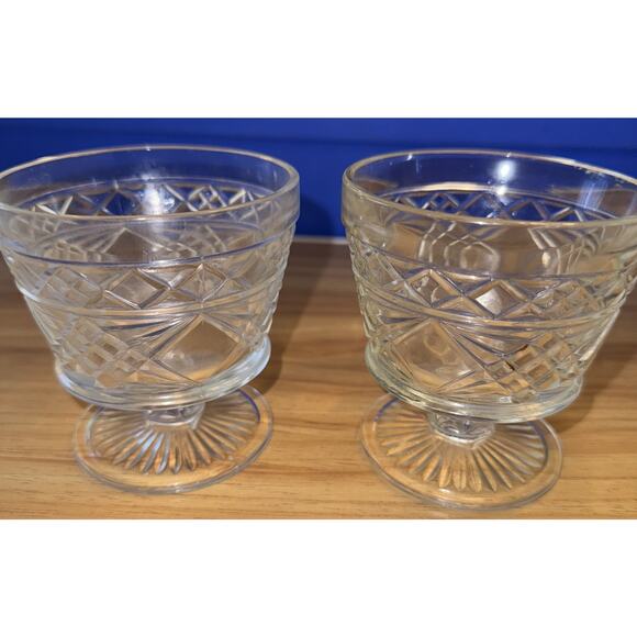 Set of 2 Vintage Hazel Atlas Big Top Peanut Butter Sherbet Glasses. No Flaws - Picture 1 of 4